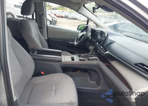 2021 Toyota Sienna Le z USA, uszkodzony, nr VIN 5TDKRKEC2MS033629